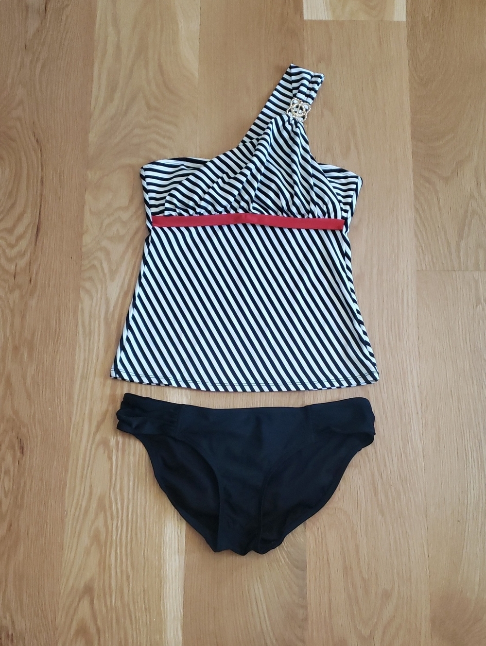 Striped One-Shoulder Tankini Set with Red Accent And Gold Hardware